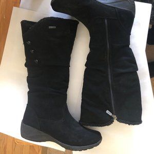 womens fur Waterproof Khombu black boots 9